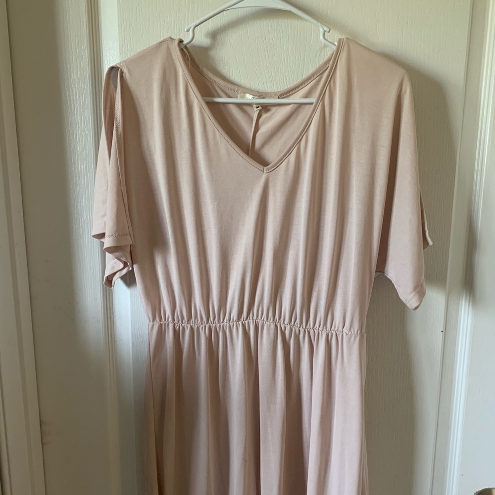 Pink/cream dress